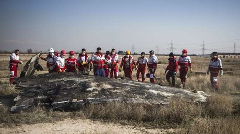 Na ukrajinsko letalo sta bili izstreljeni dve raketi, priznava Iran