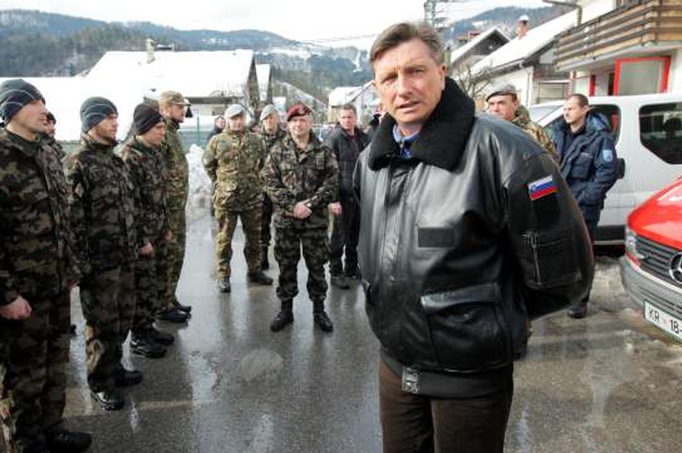 O novih črnih usnjenih jopičih Slovenske vojske (in kdo vse jih lahko nosi) (foto: Daniel Novakovič/STA)
