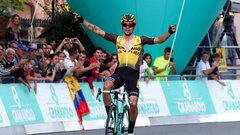 Veličastna zmaga na njegovi prvi klasiki - Giro dell'Emilia 5. oktobra v Bologni