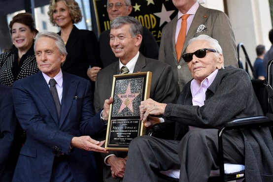 Hollywoodska legenda Kirk Douglas umrl star 103 leta