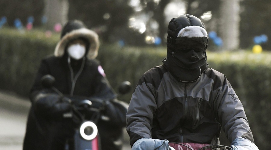 Novi koronavirus v enem dnevu terjal 97 življenj, a širjenje se stabilizira (foto: profimedia)