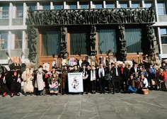Foto: Kurenti pred začetkom kurentovanja obiskali državni zbor