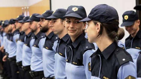 Nismo dislocirana enota katerekoli politične organizacije, sporoča policija