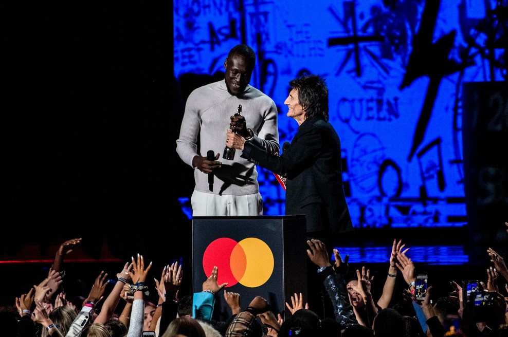 Na britih slavili Stormzy, Mabel in skupina Foals (foto: profimedia)