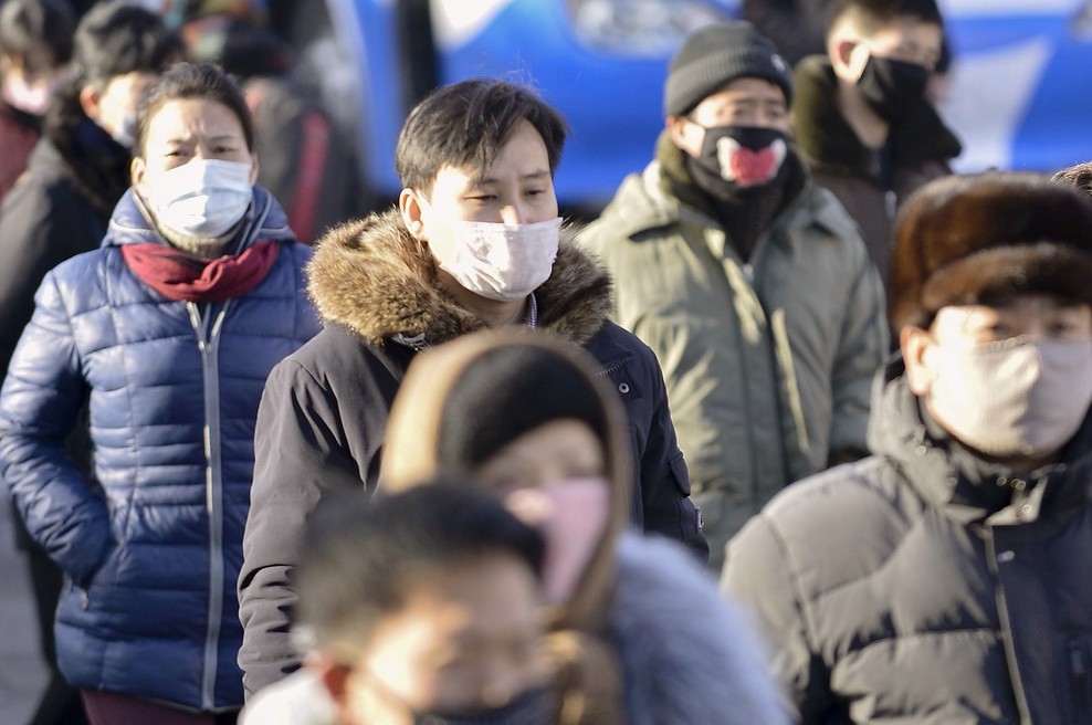 Na Kitajskem že več kot 2000 smrtnih žrtev, na Japonskem izkrcavajo potnike (foto: profimedia)