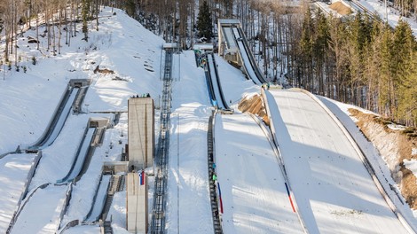 Planica od skromnih začetkov do doline skakalnih rekordov