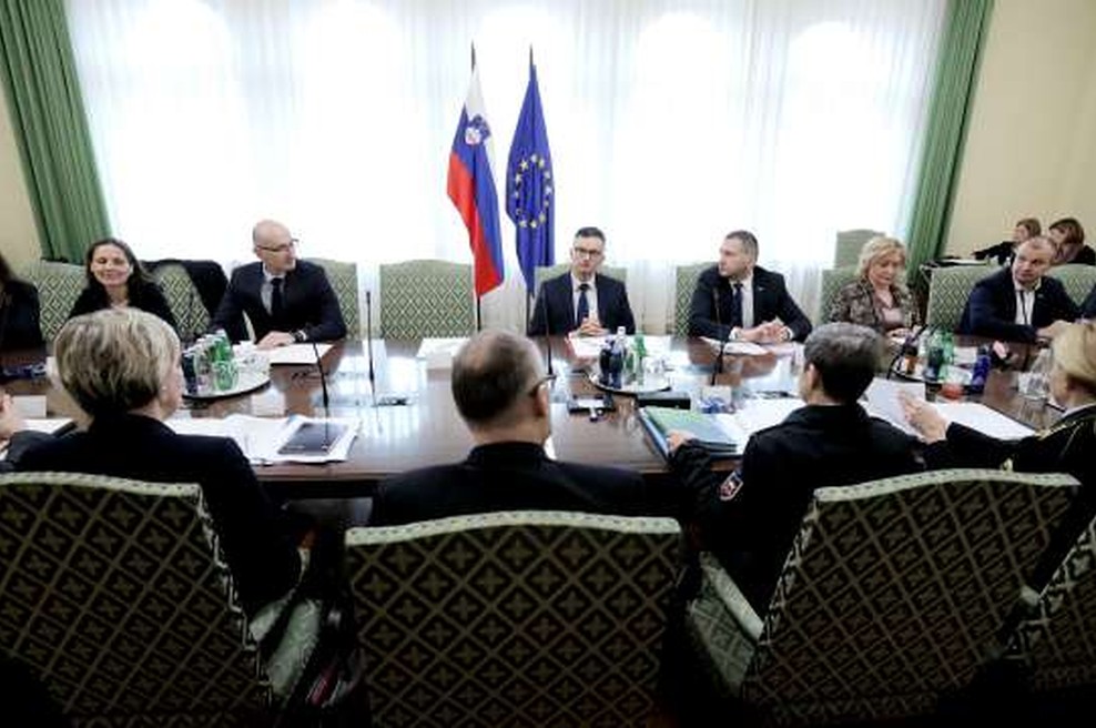 V Sloveniji je možnost za pojav koronavirusa velika (foto: Daniel Novakovič/STA)