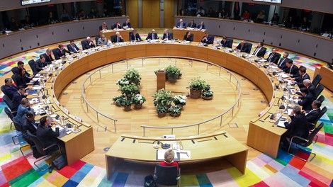 Bruselj proti novemu koronavirusu z 232 milijoni evrov