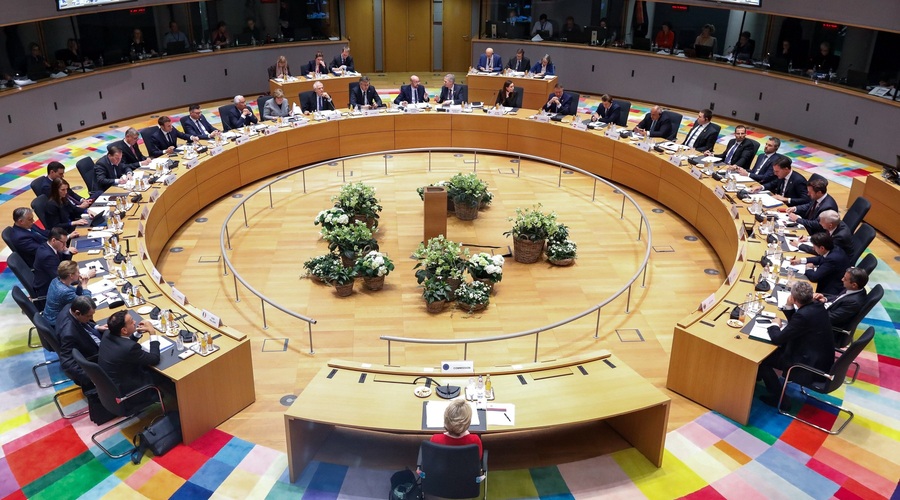 Bruselj proti novemu koronavirusu z 232 milijoni evrov (foto: profimedia)