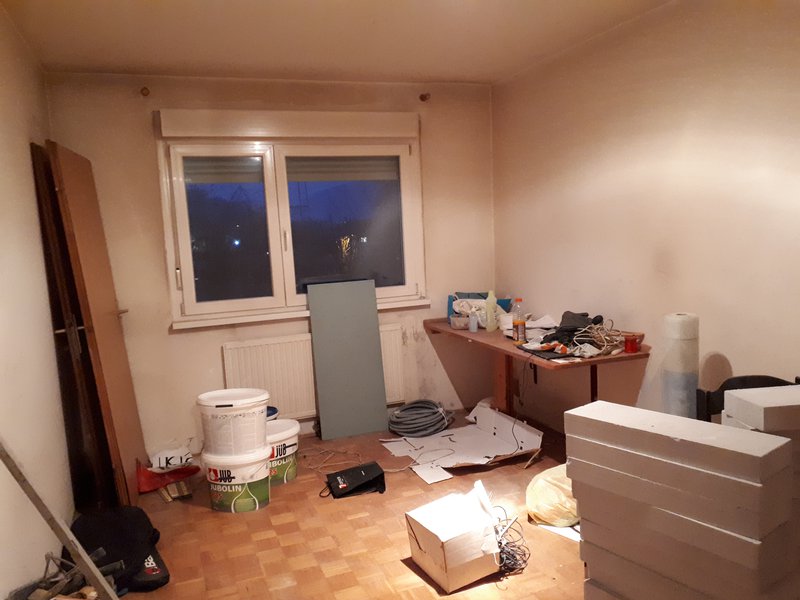 Prej in potem: Premišljena prenova stanovanja v Šiški iz osemdesetih