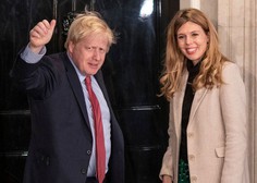 Britanski premier Johnson s partnerko Carrie pričakuje otroka