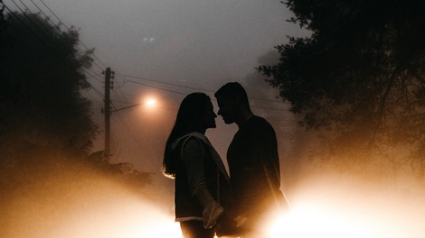 Izbiramo ljudi, ki imajo v sebi podobne rane kot mi