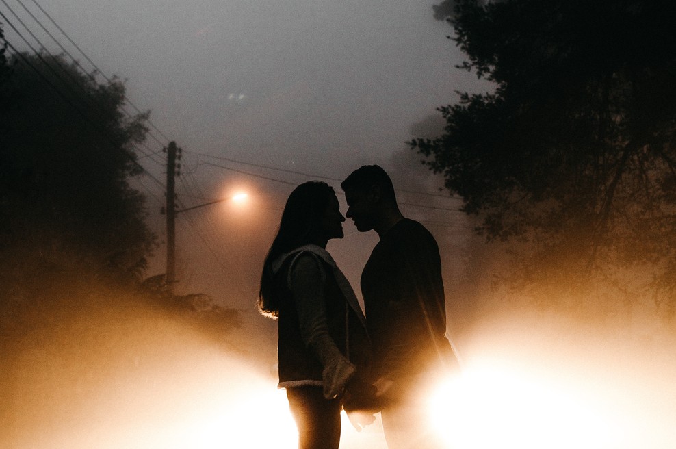 Izbiramo ljudi, ki imajo v sebi podobne rane kot mi (foto: pexels)