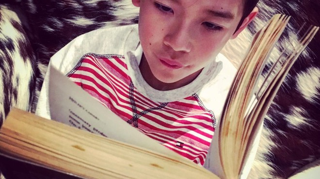 13-letnik je postal Instagram zvezda potem, ko so ga vrstniki zasmehovali zaradi ljubezni do knjig (foto: profimedia)