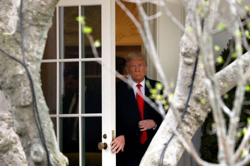 Donald Trump okužene sodržavljane pošilja v službo! (foto: profimedia)