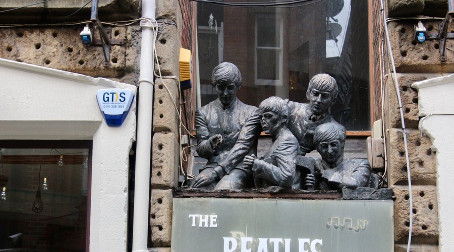 Avkcijska hiša Julien's bo dražila predmete skupine The Beatles (foto: profimedia)