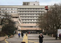 V UKC Ljubljana hospitaliziranih 23, okužbo ugotovili tudi pri enem od drugih bolnikov