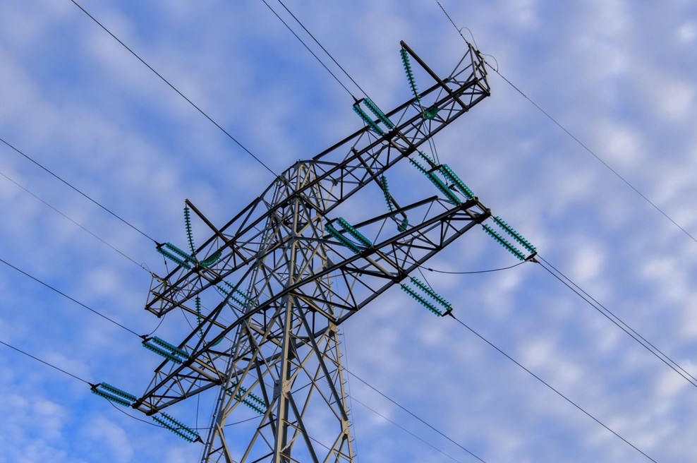 Cena elektrike za gospodinjstva in malo gospodarstvo nižja za petino (foto: profimedia)