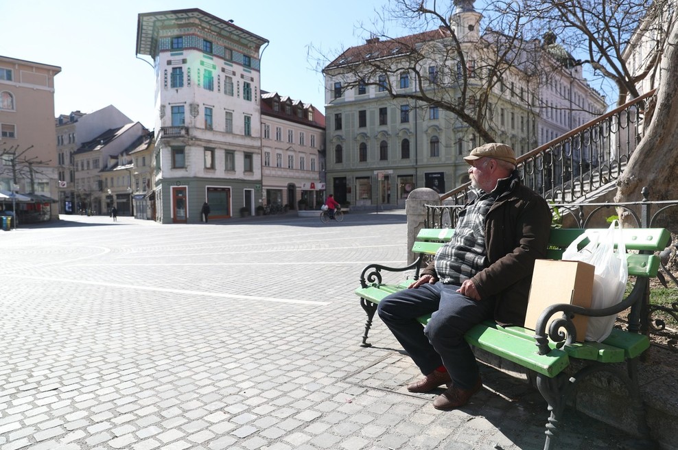 Psihiatrinja Vesna Švab: "Samoizolacija načne psihično stanje vsakogar" (foto: profimedia)