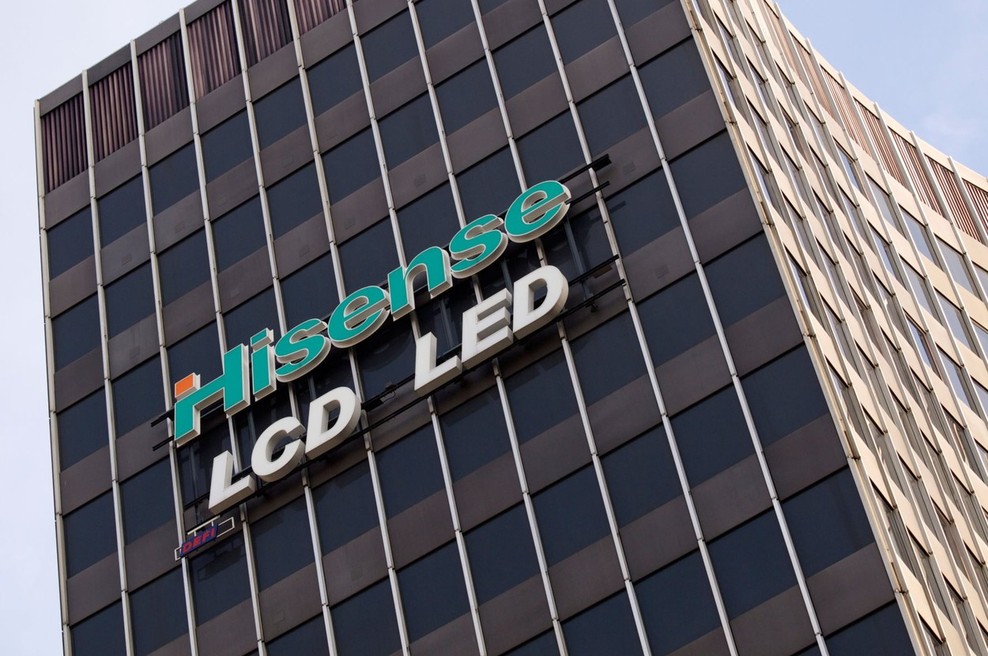 Hisense z donacijo zaščitne medicinske opreme in aparatov za Slovenijo (foto: profimedia)