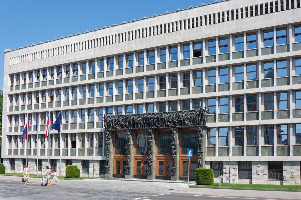 Vlada potrdila predlog zakona o interventnih ukrepih (foto: profimedia)
