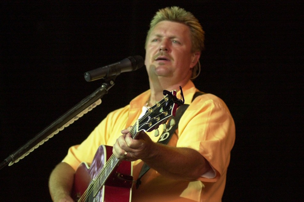 Zaradi koronavirusa umrl Joe Diffie, John Prine pa je v kritičnem stanju (foto: profimedia)