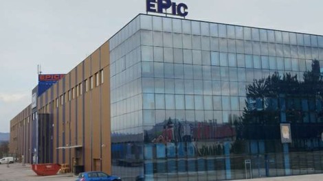 46 novih okužb s koronavirusom, od tega v postojnski karanteni dva