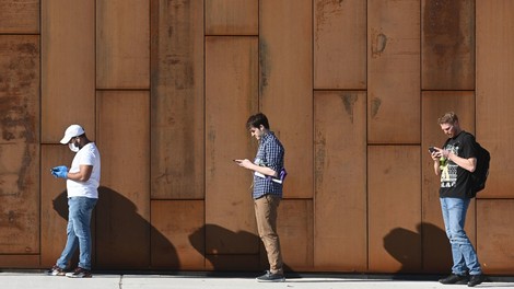 Svet se približuje milijonu okuženih z novim koronavirusom