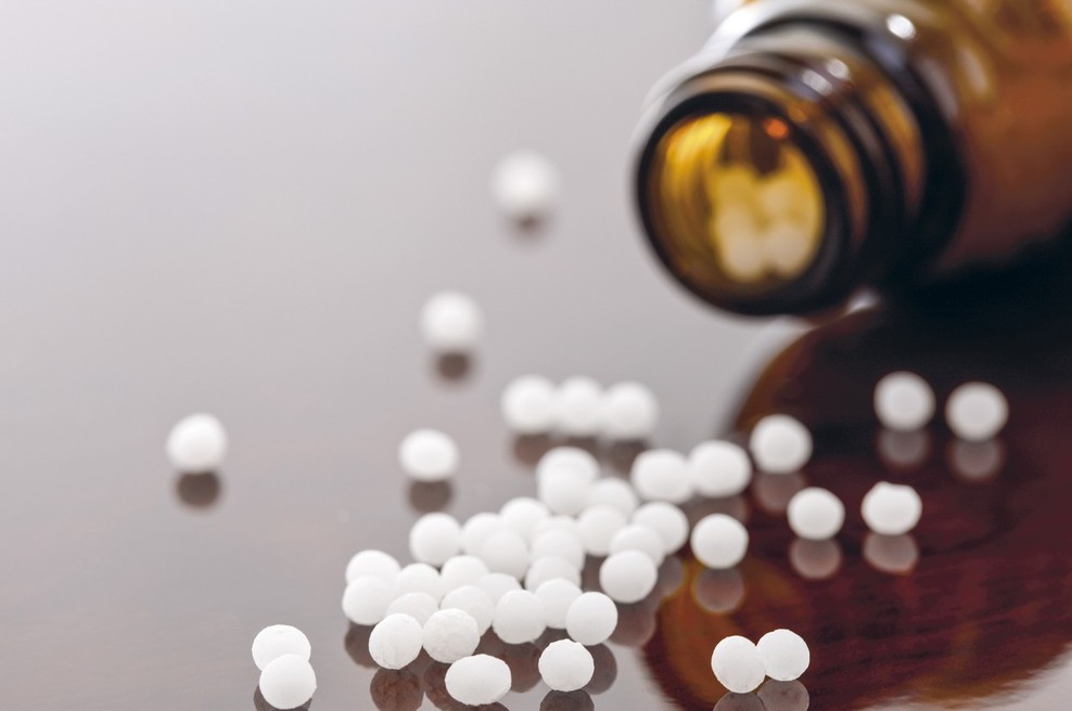 Vlada omejila predpisovanje zdravil, ki vsebujejo klorokin, hidroksiklorokin ali azitromicin (foto: profimedia)