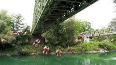 Dunking Devils uprizorili neverjeten vodni cirkus