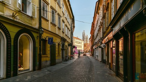 Po velikonočnih praznikih morda zagon nekaterih gospodarskih panog