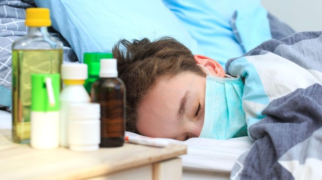 V ZDA potrebuje hospitalizacijo tudi do 20 odstotkov otrok (foto: profimedia)