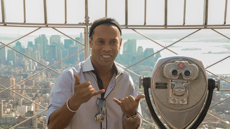 Ronaldinho plačal 1,47 milijona evrov za hišni pripor