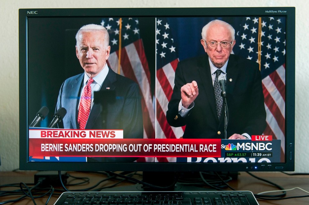 Bernie Sanders končal predsedniško kampanjo (foto: profimedia)