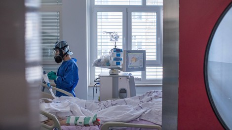 Doslej umrli v ljubljanskem UKC starejši od 60 let s pridruženimi boleznimi