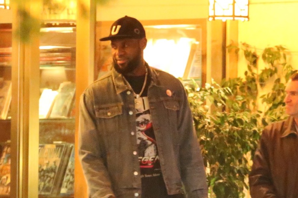 LeBron James si je premislil in bi košarkarsko prvenstvo končal s tekmami brez gledalcev (foto: profimedia)
