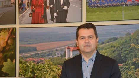V zahvalo za gostoljubje v karanteni so v Dolgi vasi spontano zbrali denar za donacijo
