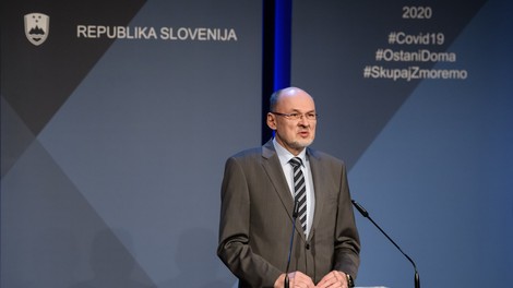 S francoskim letalom v Mali po okuženega slovenskega vojaka