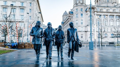 Pol stoletja po razpadu skupina The Beatles še vedno vpliva na popularno glasbo