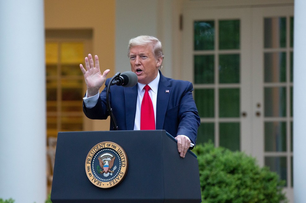 Donald Trump za širitev koronavirusa krivi WHO (foto: Profimedia)