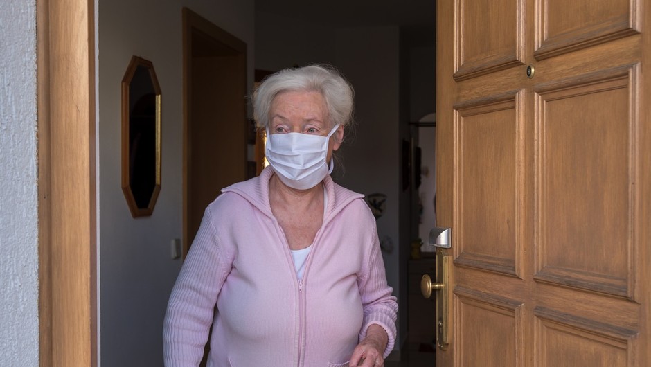 
                            Med okuženimi v ljutomerskem domu starejših 30 ozdravelih (foto: profimedia)