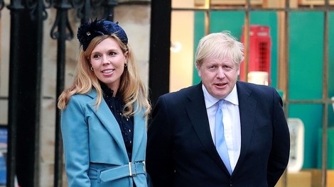Britanski premier Johnson znova postal očka