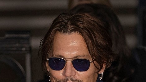 Johnny Depp in Jeff Beck s priredbo Lennonove skladbe Isolation proti karantenski monotoniji