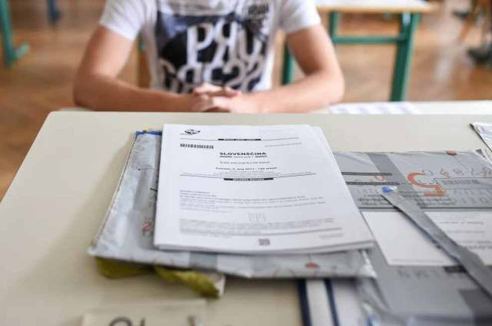 Ministrstvo za izobraževanje s stroko išče rešitve za letošnjo maturo (foto: Nebojša Tejić/STA)