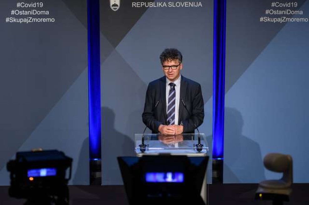 Miroslav Petrovec: Test za raziskavo o razširjenosti covida-19 zelo zanesljiv (foto: Nebojša Tejić/STA)