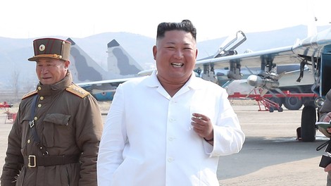 Kim Jong-un domnevno v kritičnem stanju po operaciji srca