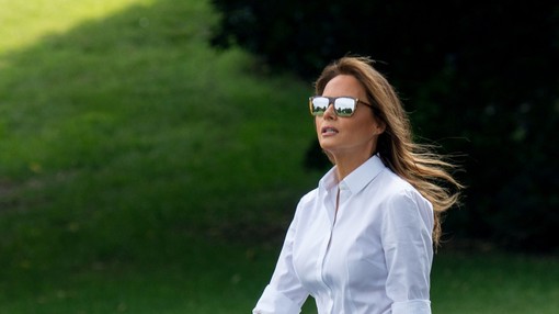 Kdo v resnici plačuje luksuzna dizajnerska oblačila Melanie Trump