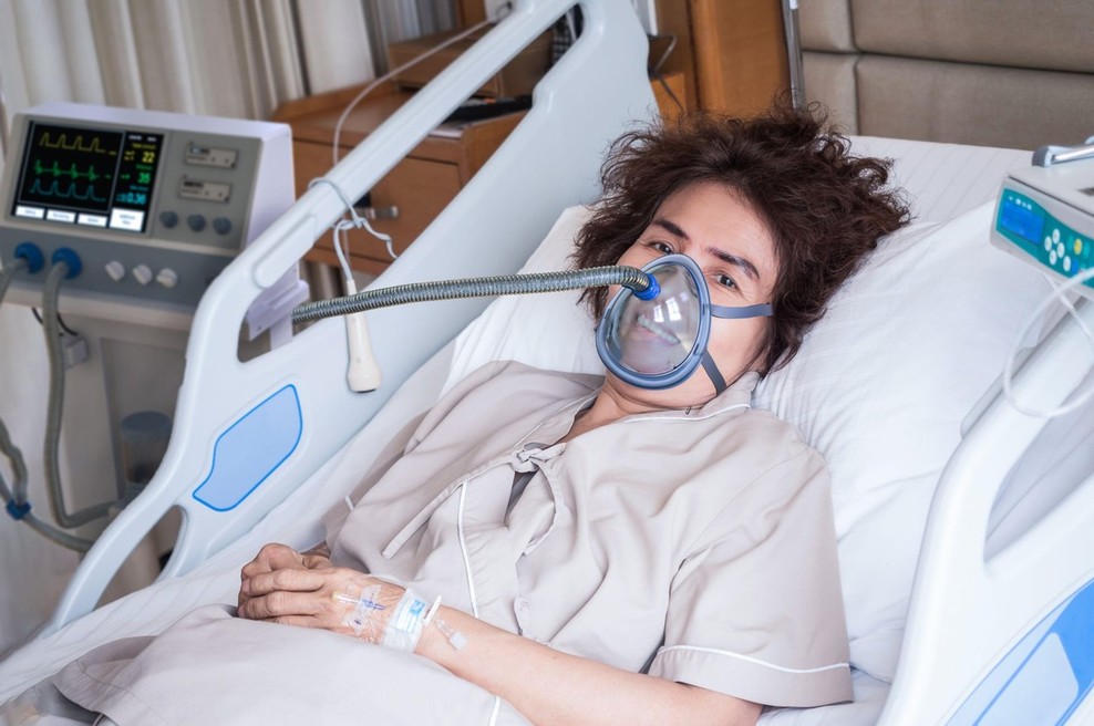 Včeraj se je število okuženih povečalo za sedem, umrla še ena oseba (foto: profimedia)