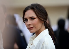 Pravijo, da je "hladna kot špricer", a ob obletnici poroke Victoria Beckham na svoj račun zbija šale