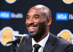 Na dražbi več predmetov povezanih s preminulim Kobejem Bryantom